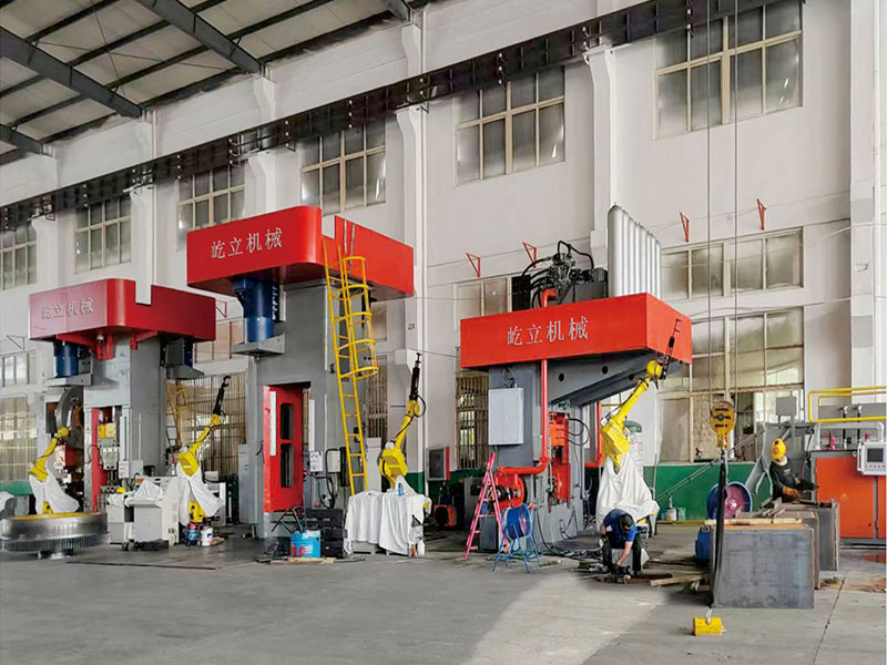 多向模锻液压机